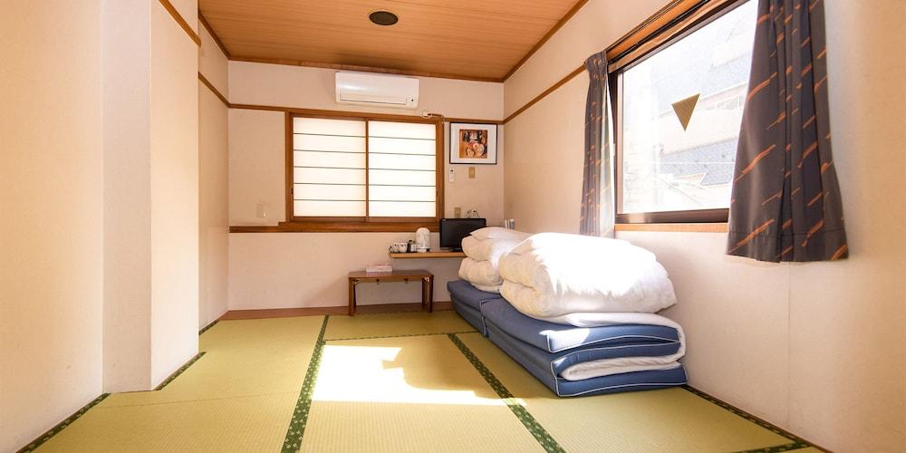Sakura Ryokan Asakusa Iriya طوكيو المظهر الخارجي الصورة